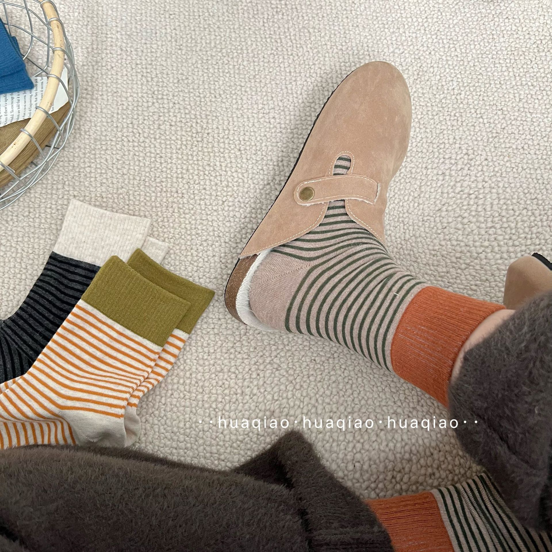 美拉德ins东大门撞色罗口条纹袜秋冬季堆堆袜休闲中筒袜女生袜子详情5