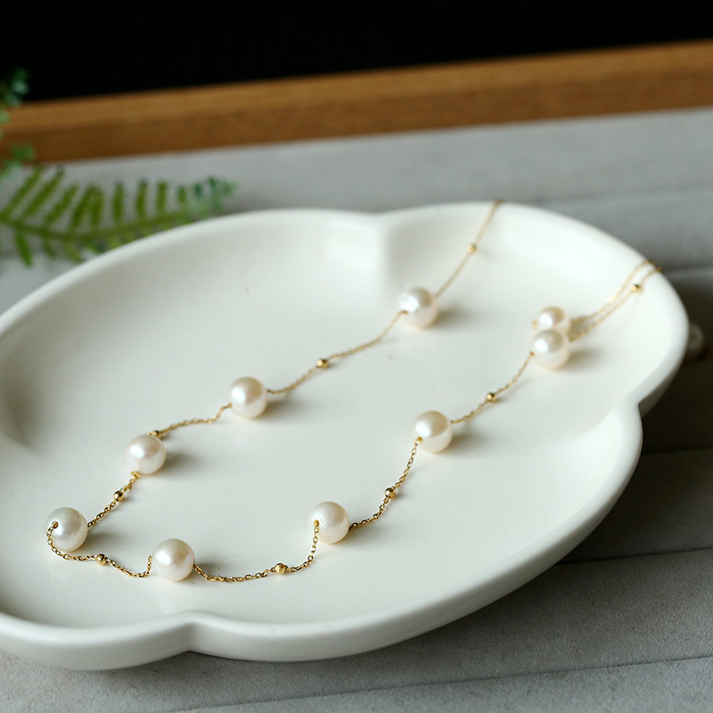 7.5mm strong light starry Sky freshwater pearl necklace, a fringed 18K gold pearl necklace and collarbone chain that women often wear pic 3