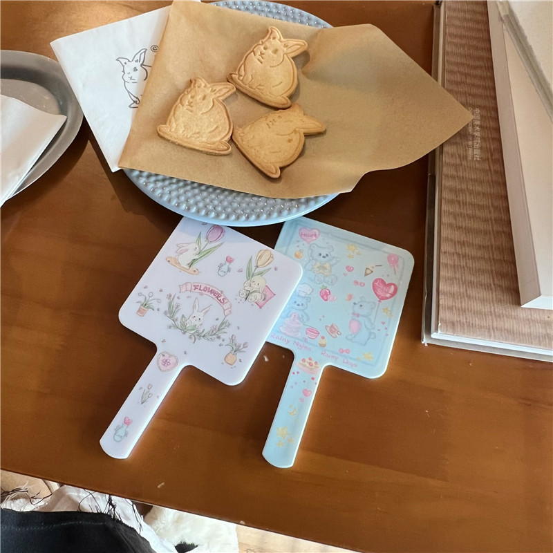 Original design beige tulip rabbit makeup mirror, portable student makeup mirror, high-definition portable mirror, small mirror pic 3