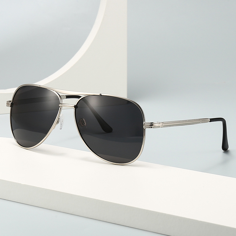 偏光太阳镜2023夏季新款男士眼镜金属双梁蛤蟆镜黑色墨镜女批发厂详情4