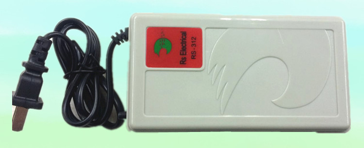 The Risheng oxygen pump, a dual-purpose AC/DC oxygenation pump, can be equipped with a battery and is compatible with the Baojie Aquarium Equipment RS-312 pic 34