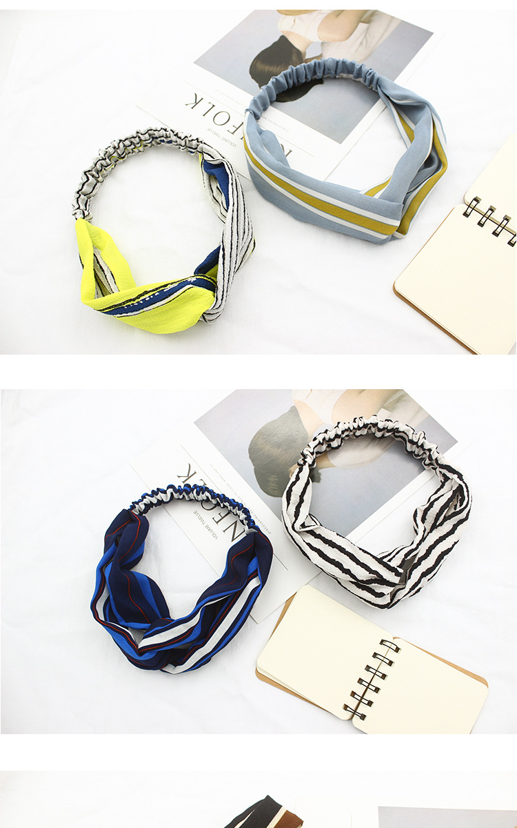 Wholesale of cross-shaped hair bands, Korean fresh and simple elastic facial cleansing hair ties, narrow-edge floral fabric hair bands pic 4