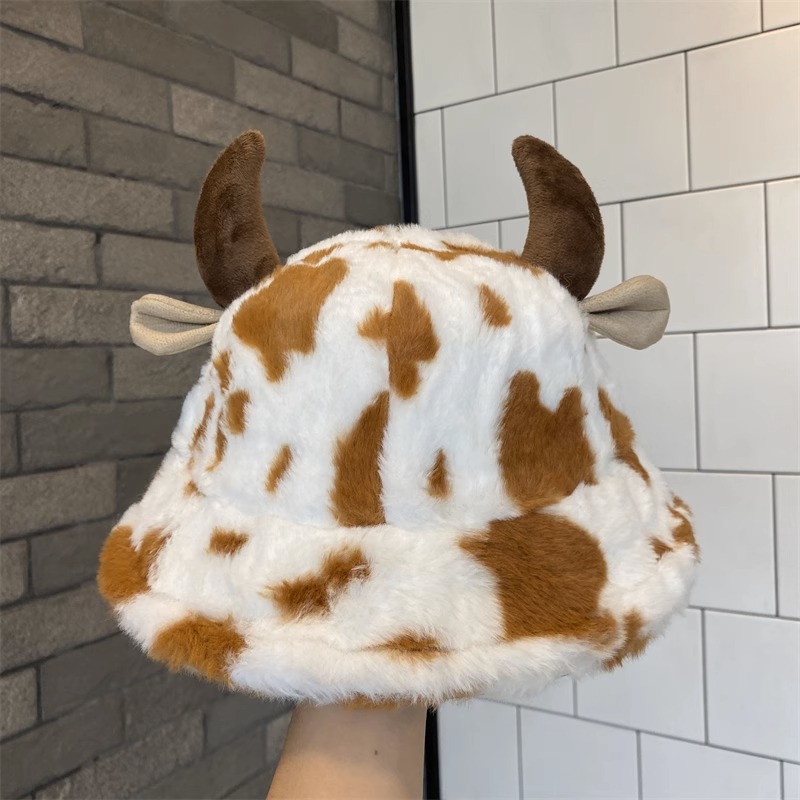 A cow horn plush fisherman's hat for women, warm in autumn and winter. Japanese and Korean style, cute cow pattern basin hat, versatile and face-enhancing small hat pic 10