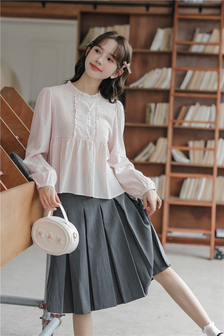 2023 Autumn new style sweet and fresh lantern sleeve lace patchwork round neck pullover long-sleeved striped doll shirt for women pic 12