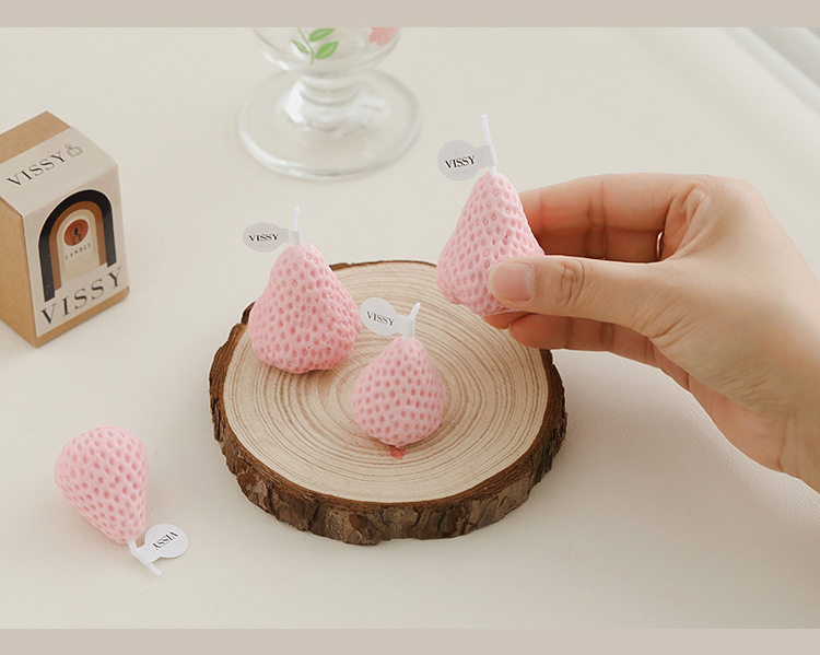 Wholesale of soybean wax scented strawberry candles pic 5