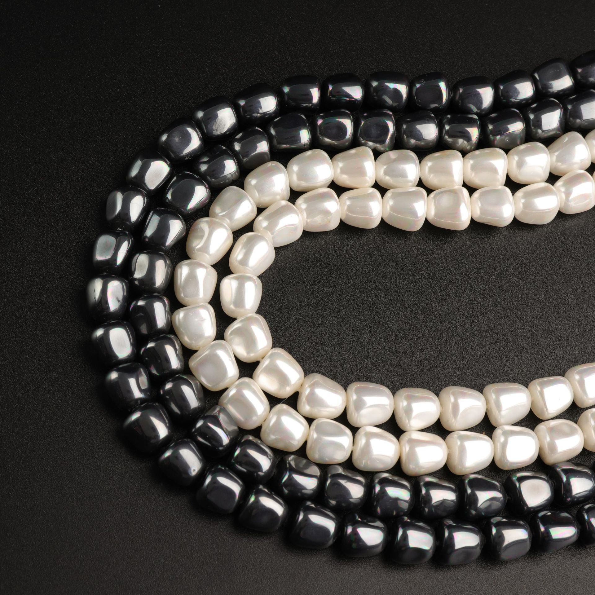 Factory direct supply of irregular-shaped straight-hole shell beads, bell-shaped gourd cut surface shell pearls, DIY handmade jewelry accessories, beads pic 5