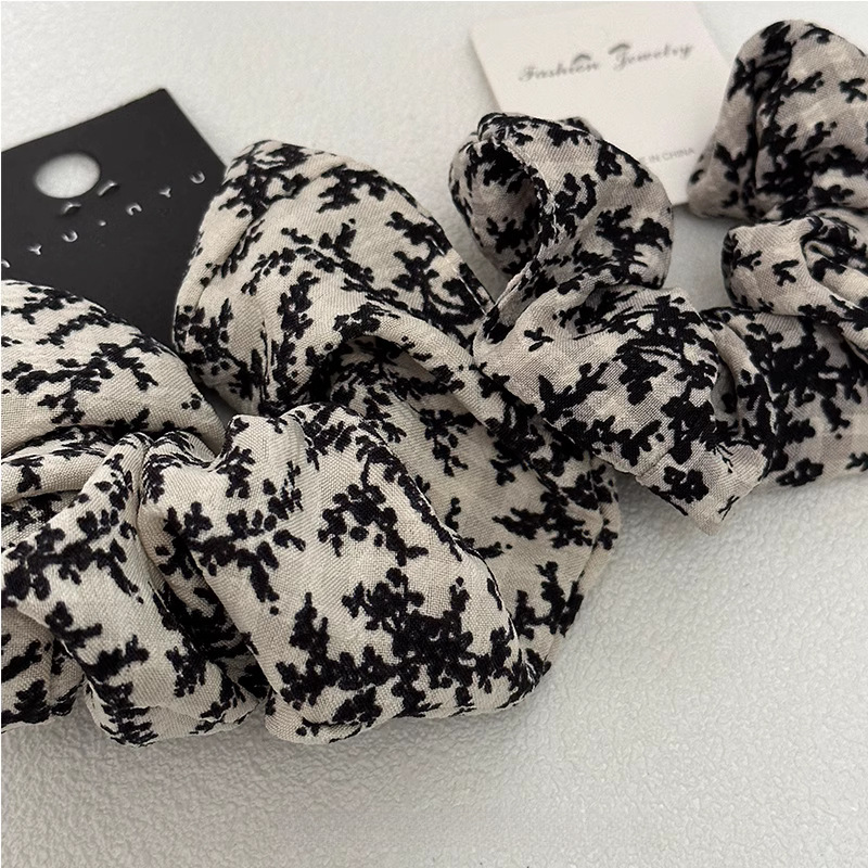Japanese high-end style, versatile, simple floral large intestine hair tie, fresh hair band headwear, 2025 new hair accessory pic 2