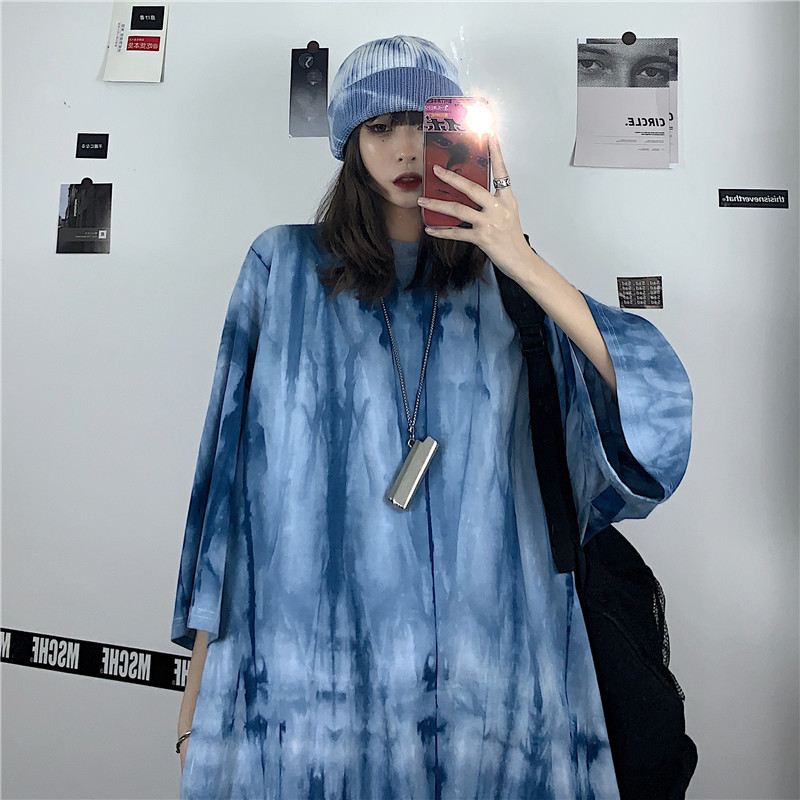 The 2021 Spring/Summer new ins trend dark style irregular ink-wash tie-dye printed loose short-sleeved T-shirt is in stock pic 3