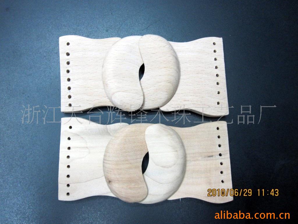 厂家直供应卡通纽扣木棒木纽扣木项链木圈木球木珠木夹子木挂件详情1