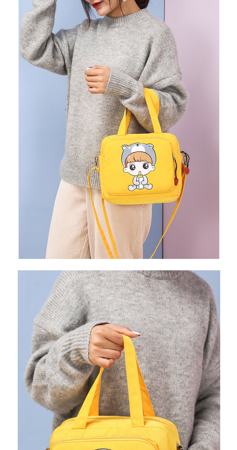 The 2021 new fashionable single-shoulder crossbody mummy bag, ultra-lightweight baby bag, small-sized large-capacity handbag for going out pic 15