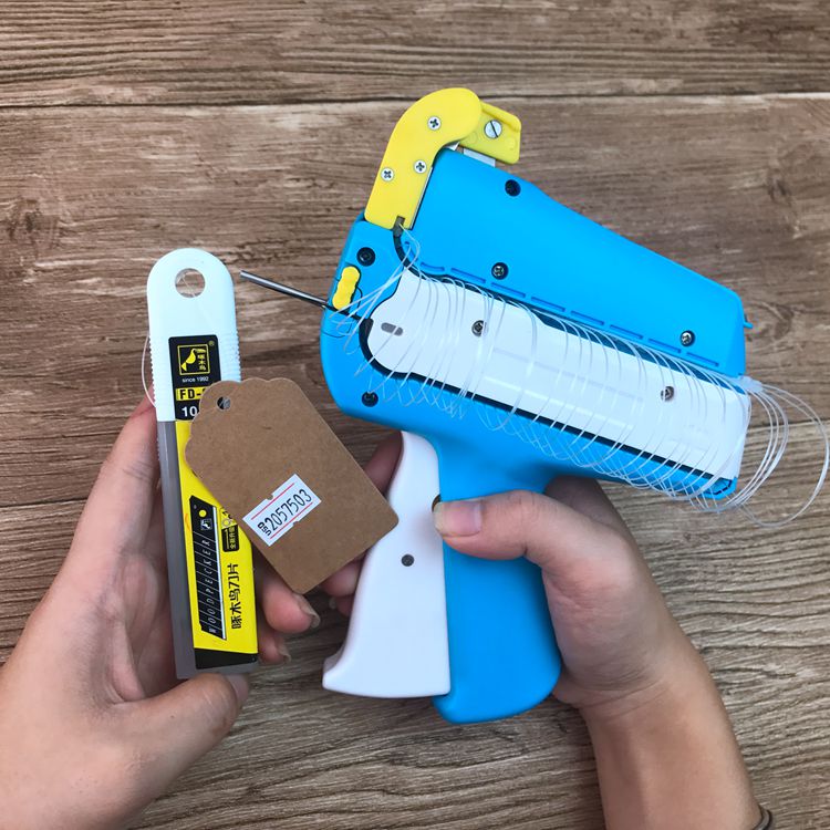 进口吊牌枪 服装吊牌枪枪打子母扣枪 自动套环枪 打标枪 代替手穿详情7