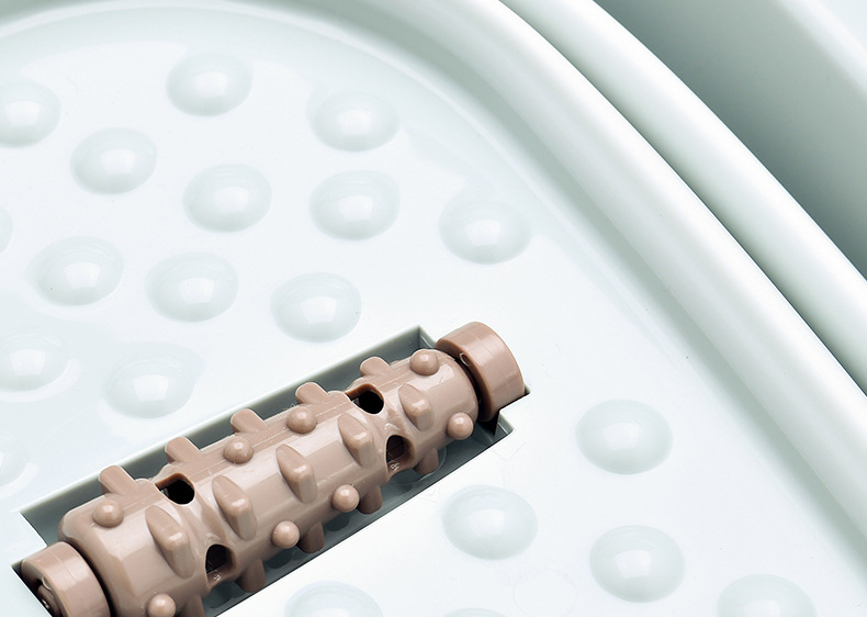 便捷式折叠足浴盆 按摩足浴桶新款带滚轮洗脚盆详情9