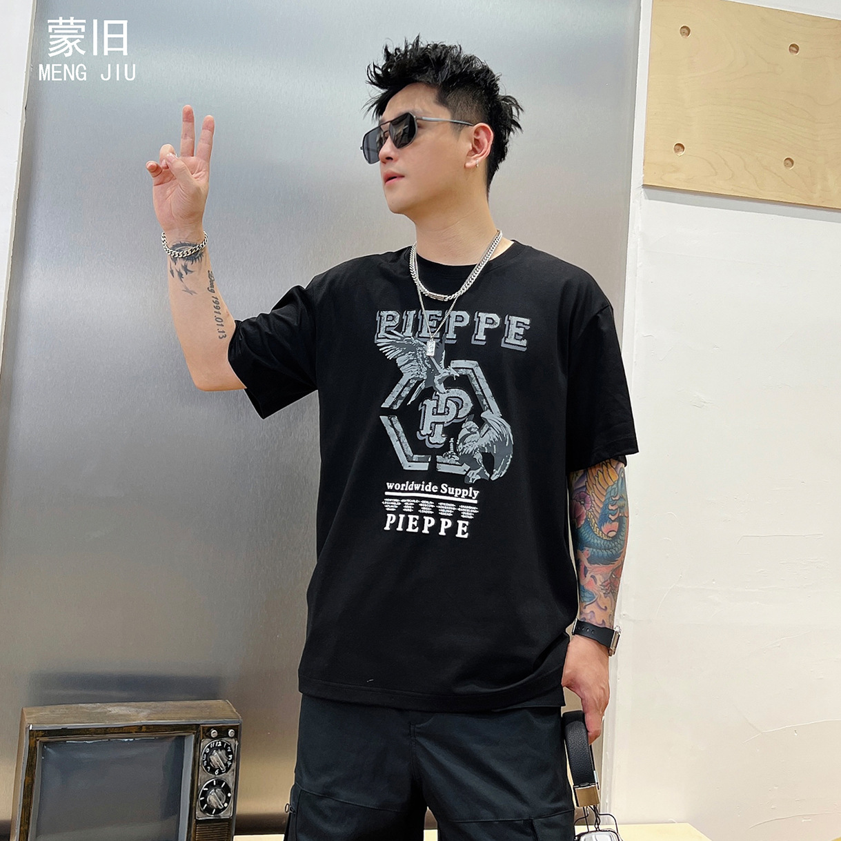 潮牌ins夏季新款t恤男宽松纯棉短袖潮流印花烫钻圆领半袖男士上衣详情11