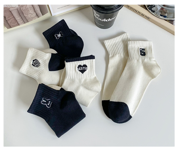 袜子地摊一件代发秋冬季女士袜子 ins风低帮棉袜 刺绣短筒拼色船袜女 诸暨女袜批发一件代发详情22