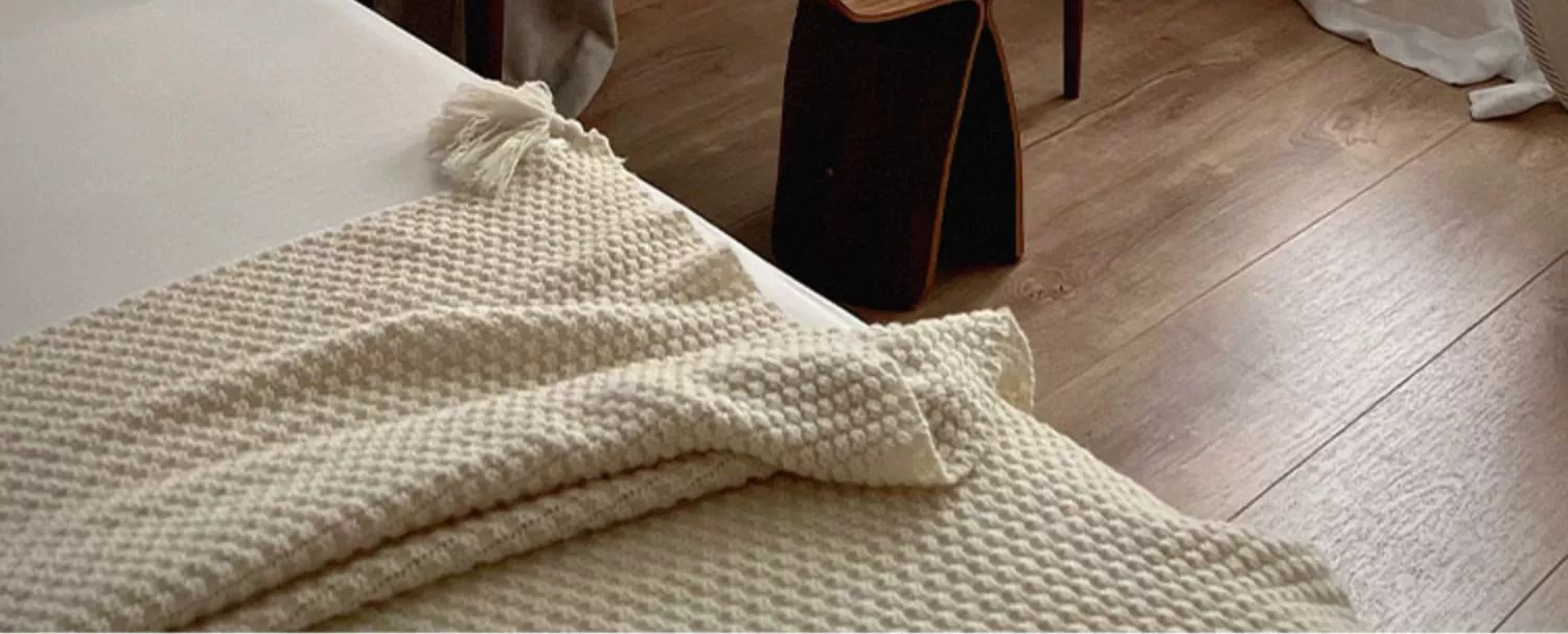 Augelight wireless sensor light, night light, bedroom sleep wake-up light, camping light, gift for boys, rechargeable clip table lamp pic 12