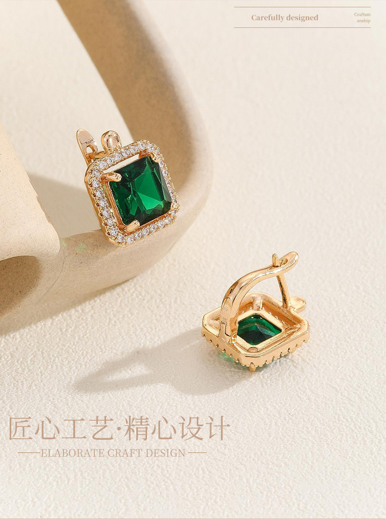 时尚祖母绿宝石微镶锆石耳钉小巧复古轻奢几何方形锆石耳环耳饰详情4