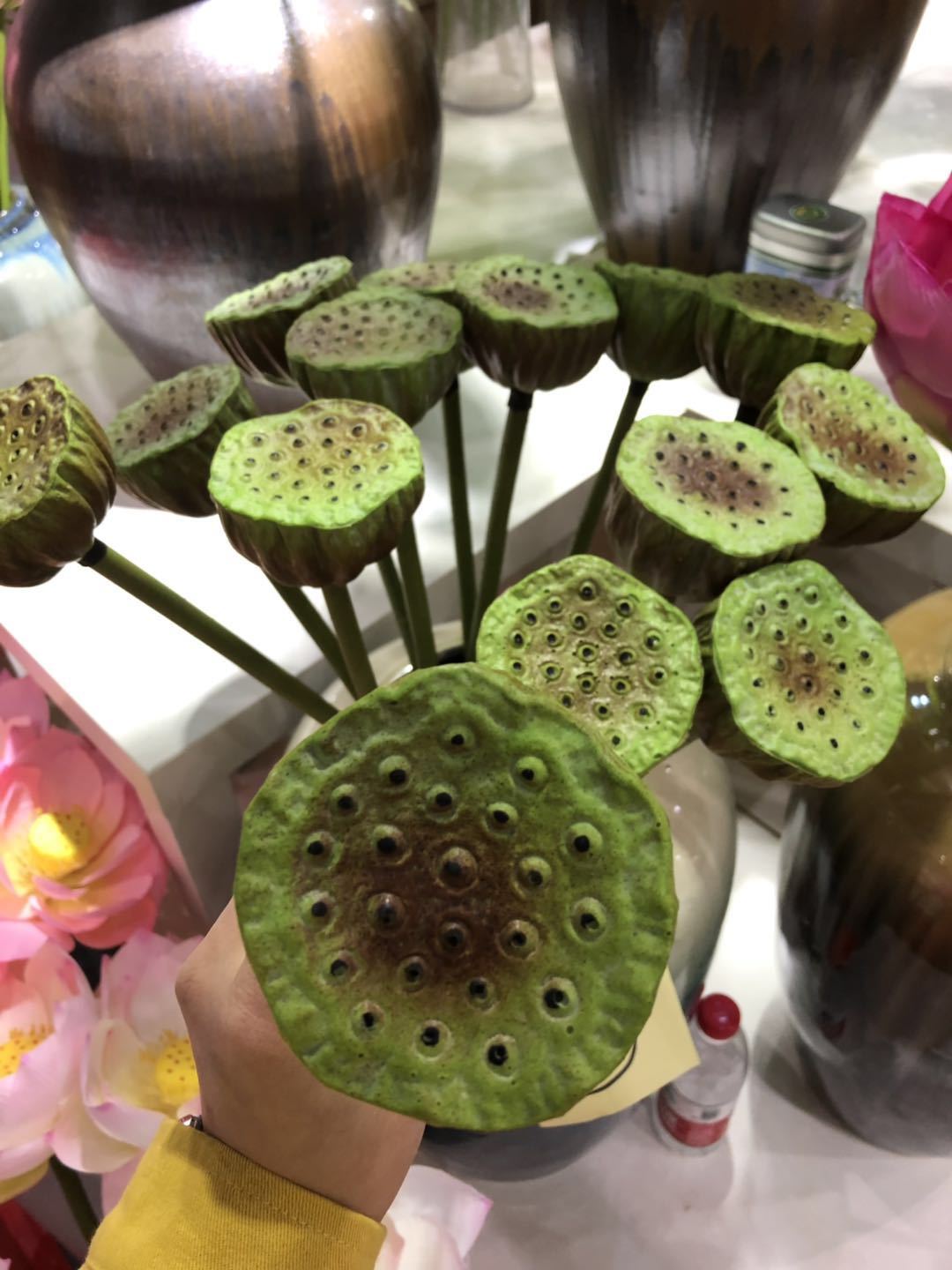 Simulated stem lotus, pu lotus leaf, hand-felt lotus, plastic lotus bud, lotus pod, Chinese rural style Buddhist hall decorative flower pic 17