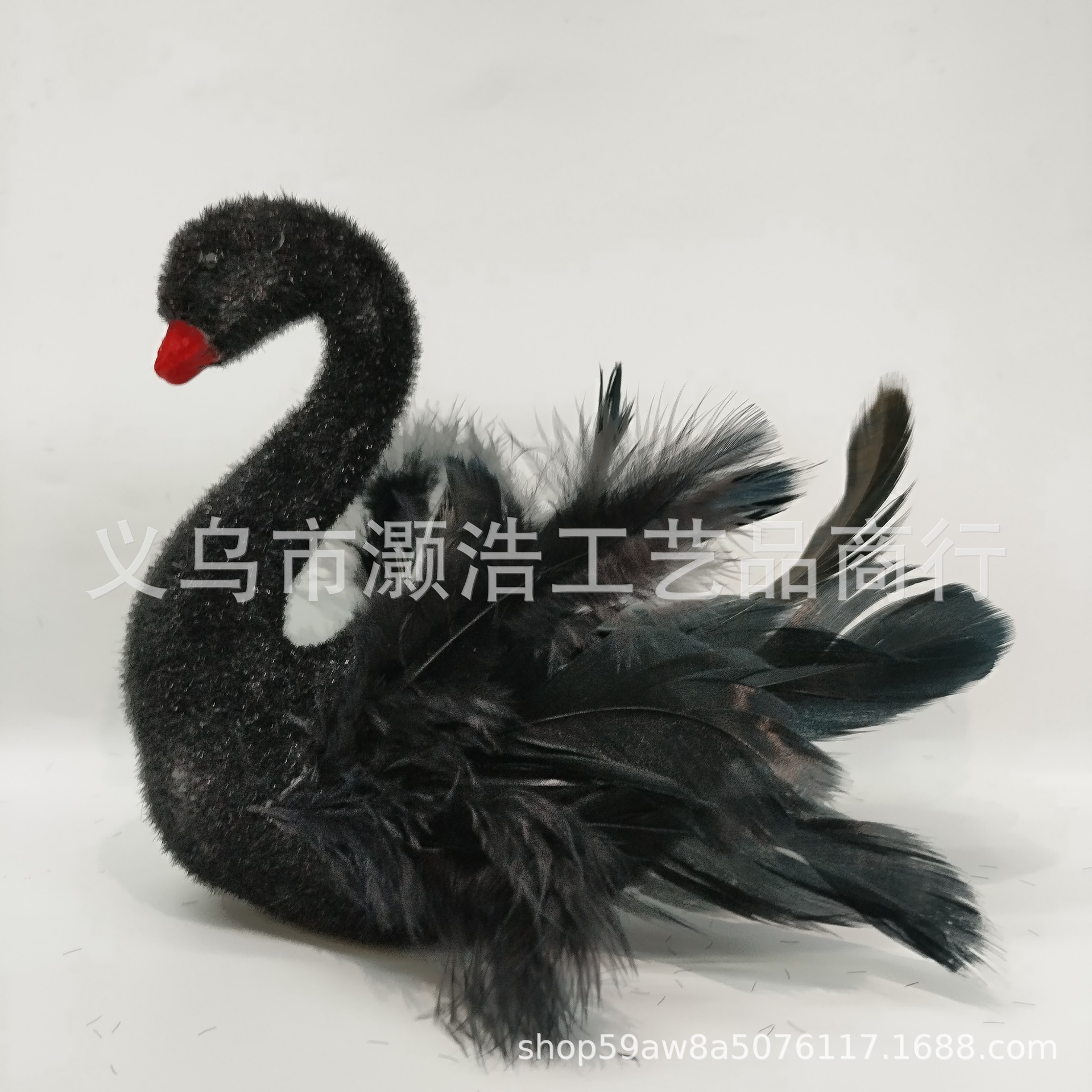 源头厂家供应黑白天鹅仿真装饰工艺品羽毛泡沫材质高级新颖道具等详情7