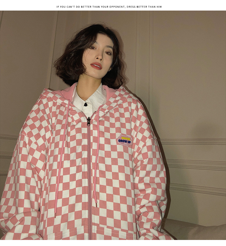 A woman wearing a cardigan with a hood on both sides in a loose pink, niche design with a checkered pattern is particularly stylish pic 28