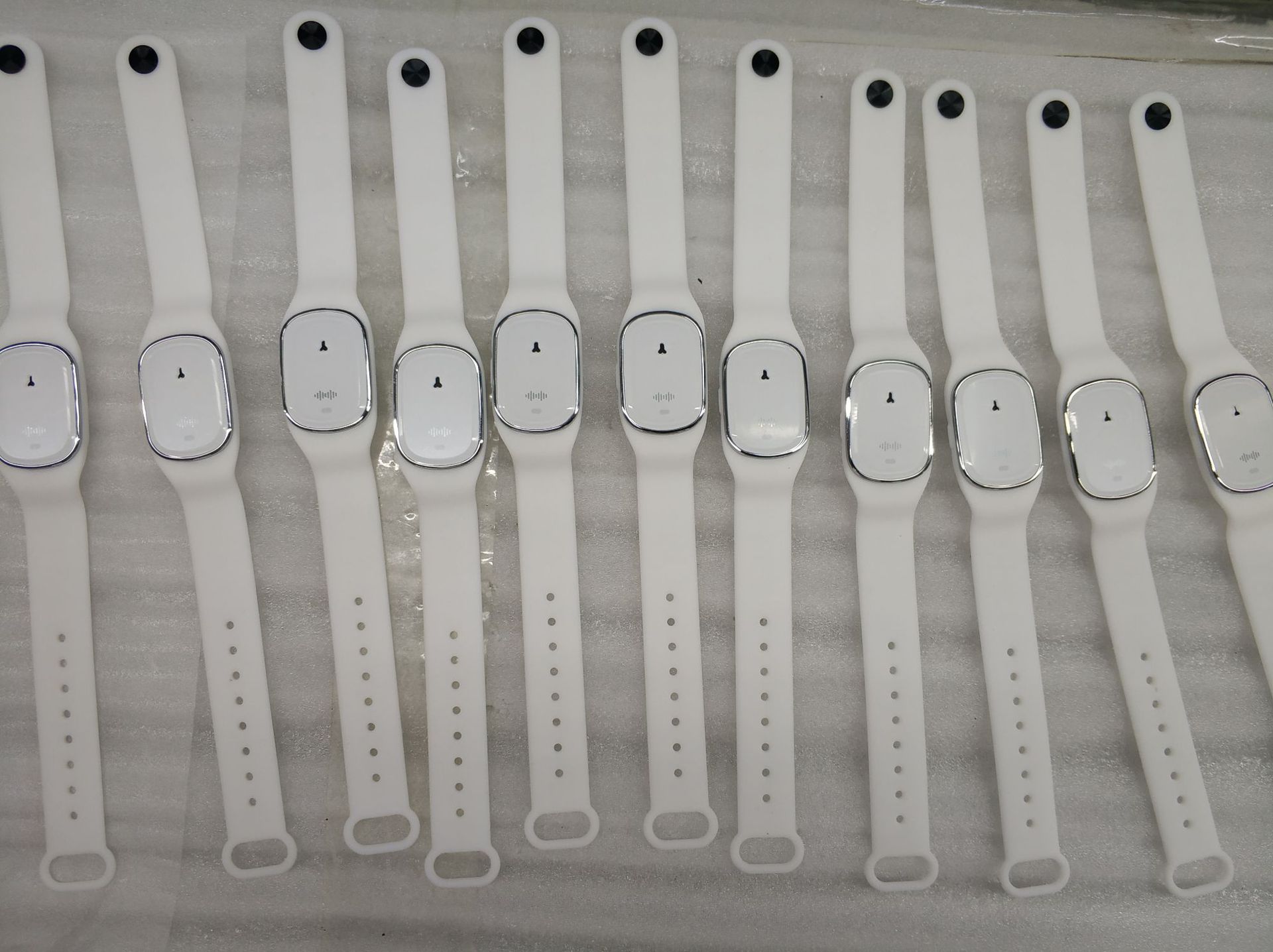 Factory direct sales M1 ultrasonic mosquito repellent wristbands for children, adults, outdoor mosquito repellent wristbands, cross-border mosquito repellent buckles, mosquito repellents pic 24