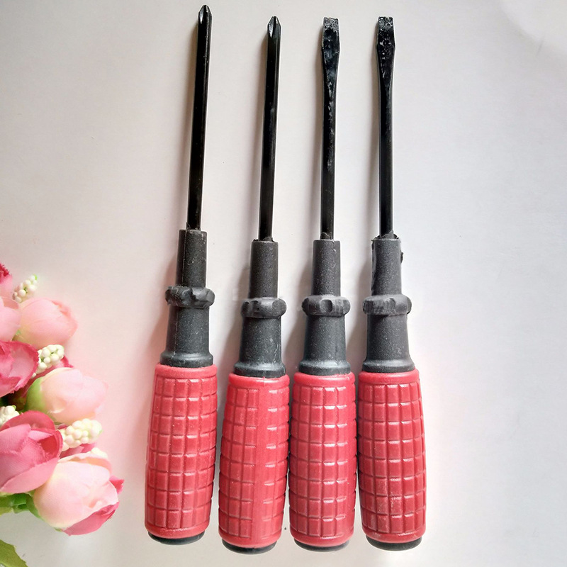 Red handle screwdrivers, 3-inch flat-head screwdrivers and cross-head screwdrivers are available for one yuan at the one-yuan store pic 3