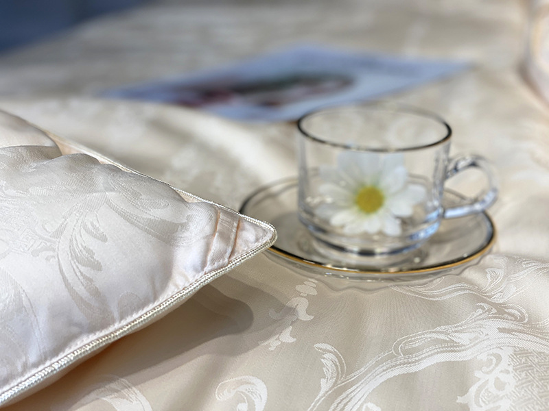 Light luxury 60S soy protein jacquard fiber quilt core, spring and autumn quilts, winter quilts, single and double soft quilts for students pic 27