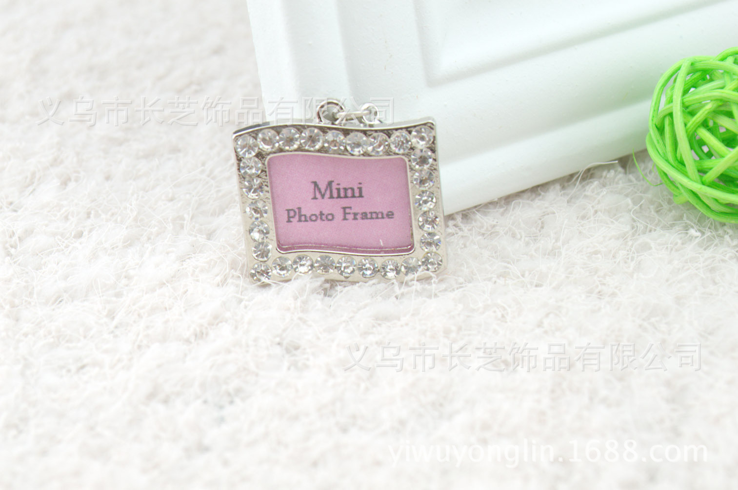 Factory direct supply of cross-border in-stock handwritten heart-shaped dog pendants, pet identity tags, Easter and Christmas diamond-encrusted dog tags pic 9