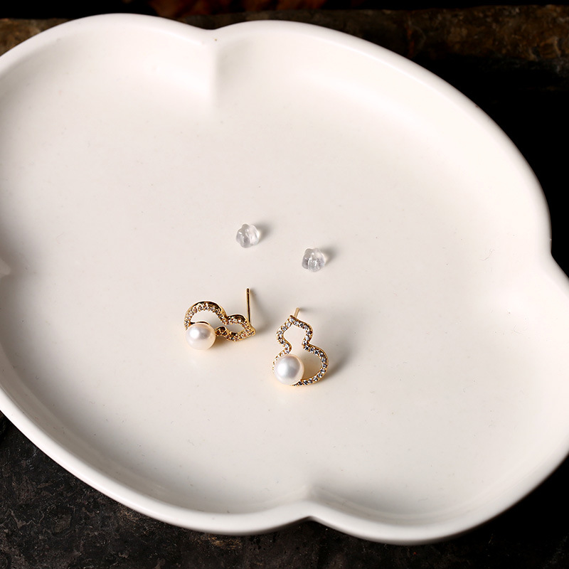 Natural freshwater pearl earrings, gourd stud earrings, Chinese style 14K gold-plated, fashionable S925 silver needle earrings, stud earrings for women pic 8