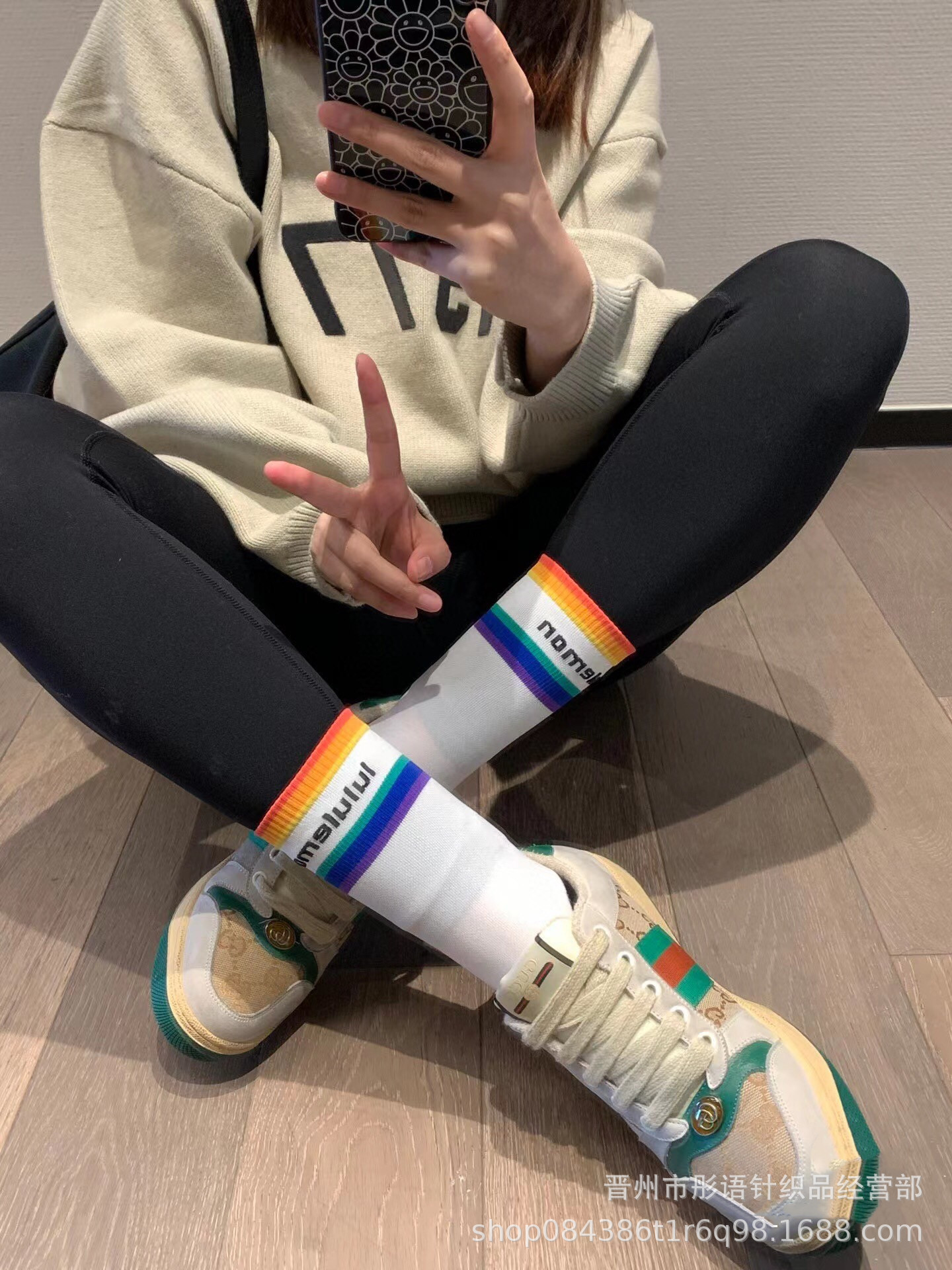 2双装lululemon露露瑜伽袜透气健身运动袜中筒速干彩虹拼色袜子详情3