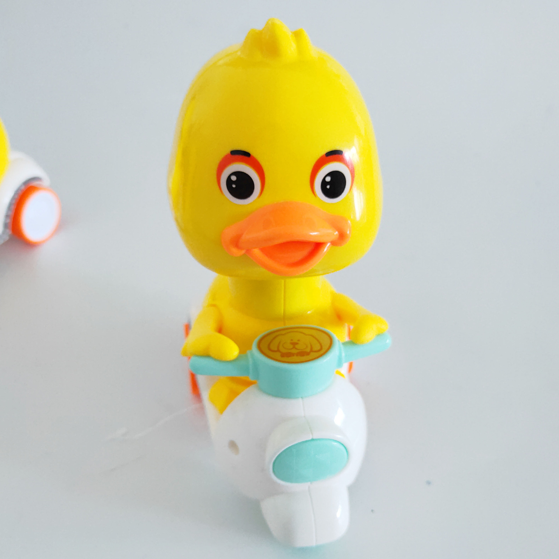 按压式小黄鸭玩具儿童回力车男孩摩托小车宝宝惯性小汽车抖音同款详情14