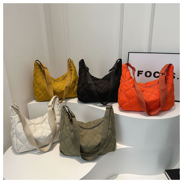 菱格绣线潮小众饺子包女2020新款仙女百搭腋下包时尚纯色单肩小包详情28