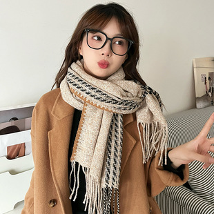2024新款仙女粉渐变韩系流苏马海毛围巾女冬季保暖围脖仿羊绒围巾详情5