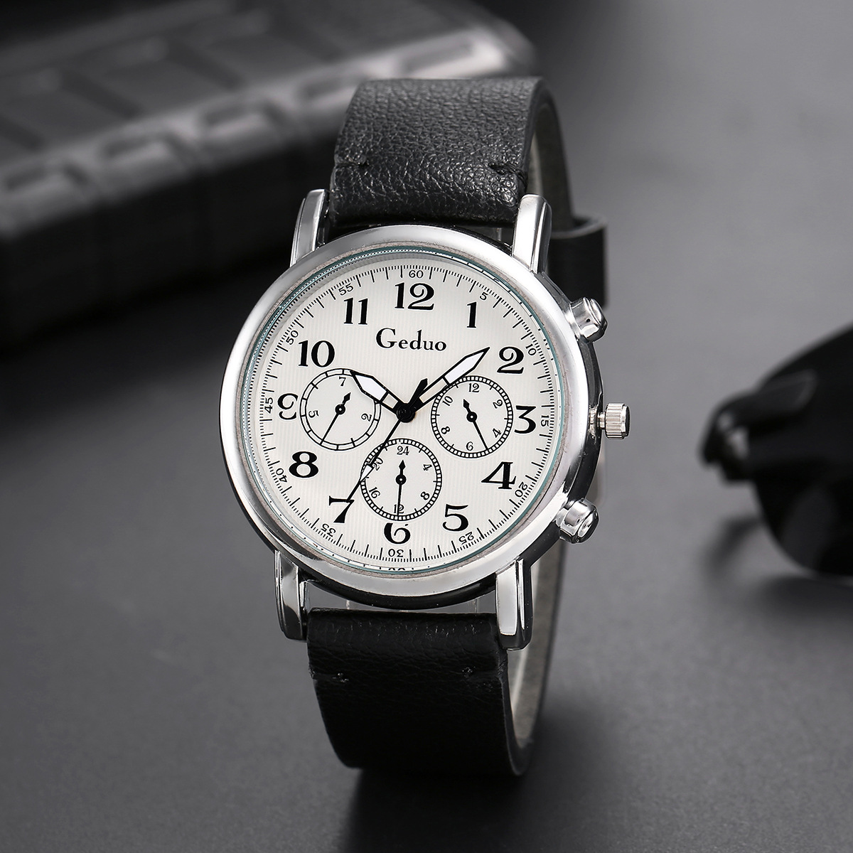 一件代发爆款大表盘时尚男士手表潮流新款商务学生简约腕表批发详情1