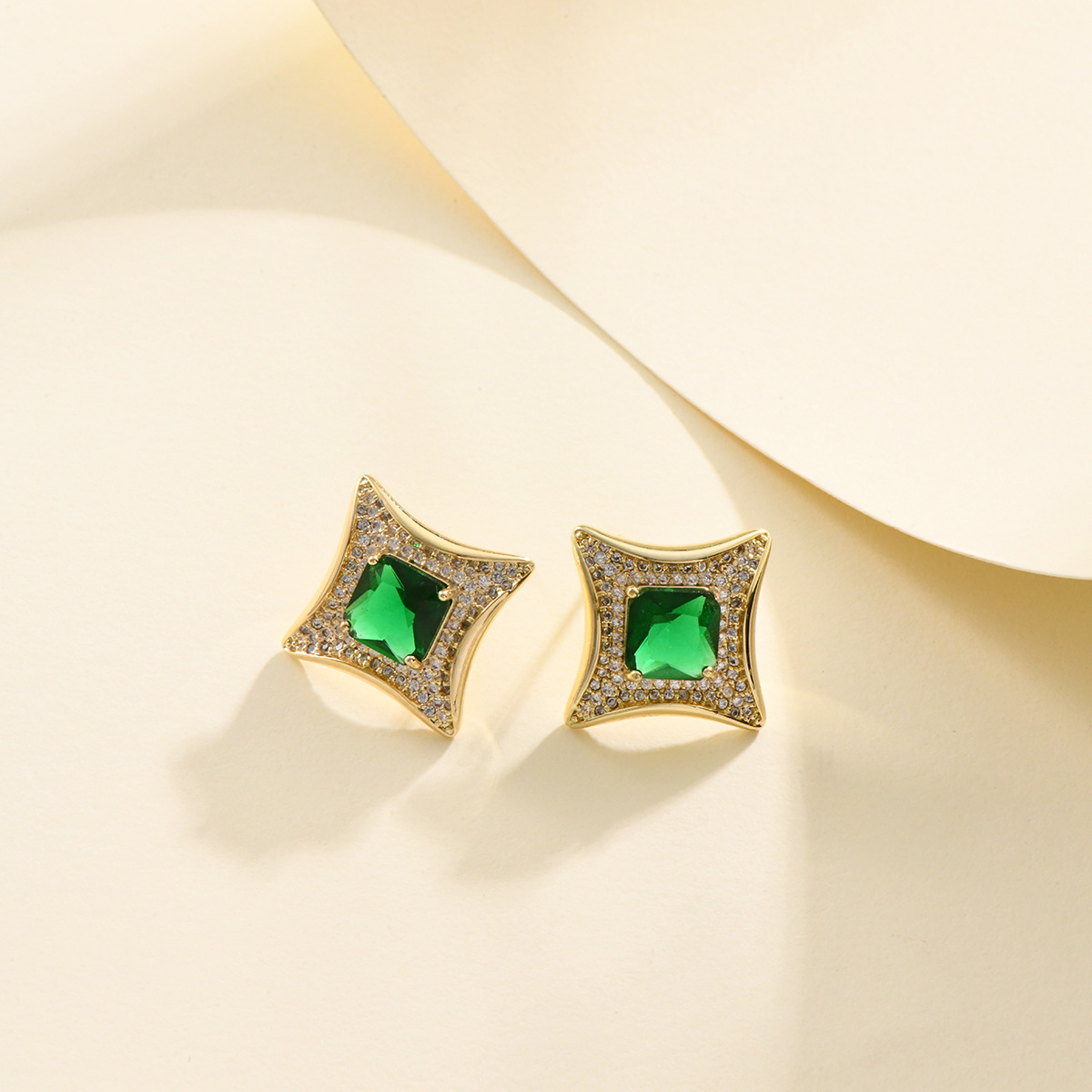 S925银针韩版耳饰批发方形简约小众设计耳钉女淡水珍珠纯铜微镶耳详情9