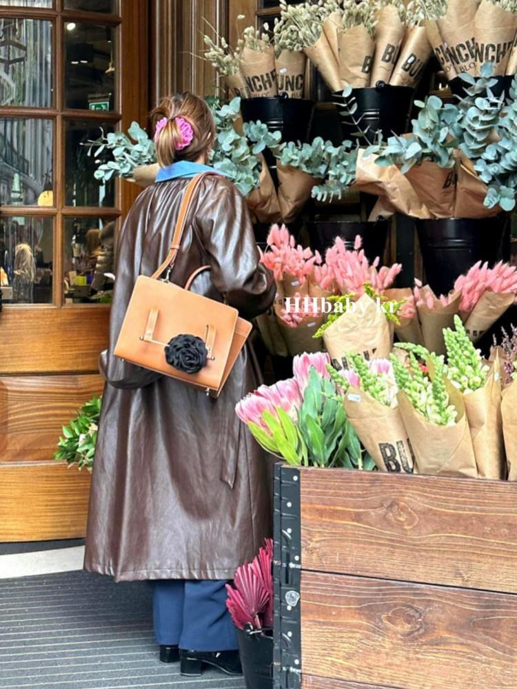 2024 New retro three-dimensional large flower French sandwich Romantic flower small fragrance sandwich Korean version versatile, elegant and anti-collision for women pic 10