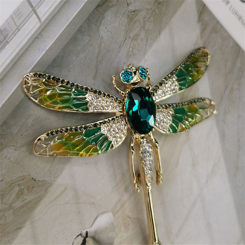 Custom-made dragonfly brooch with flapping wings and oil-dripping green crystal corsage pic 6