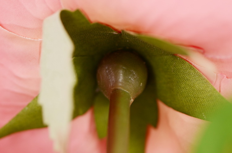 Dongli Flower Industry, the source factory, wholesals high-end artificial flowers, anti-real flowers, living room decoration, life-sized royal roses, and light luxury home floral art ornaments pic 14