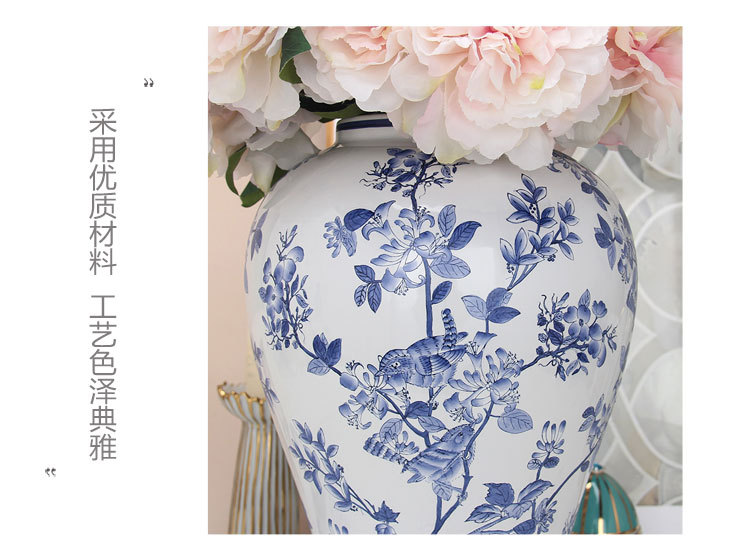 New Chinese-style blue and white landscape hand-painted general jars, Jingdezhen ceramic vases, storage jars, decorative ornaments and handicrafts pic 9