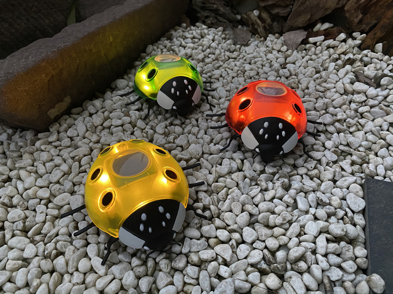 New products of outdoor solar garden lights, household garden fence lights and solar beetle lights have been dispatched pic 7