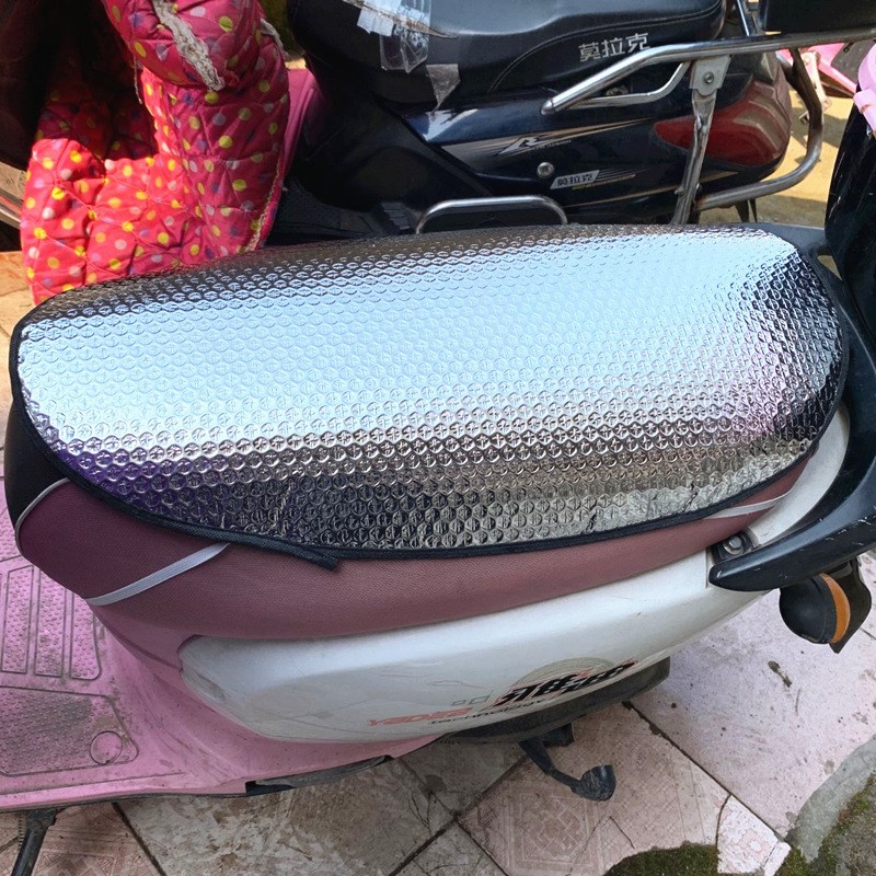 Double-sided motorcycle and electric bike seat cover, reflective aluminum foil film heat insulation pad, sun protection heat insulation pad, electric bike seat cover pic 3