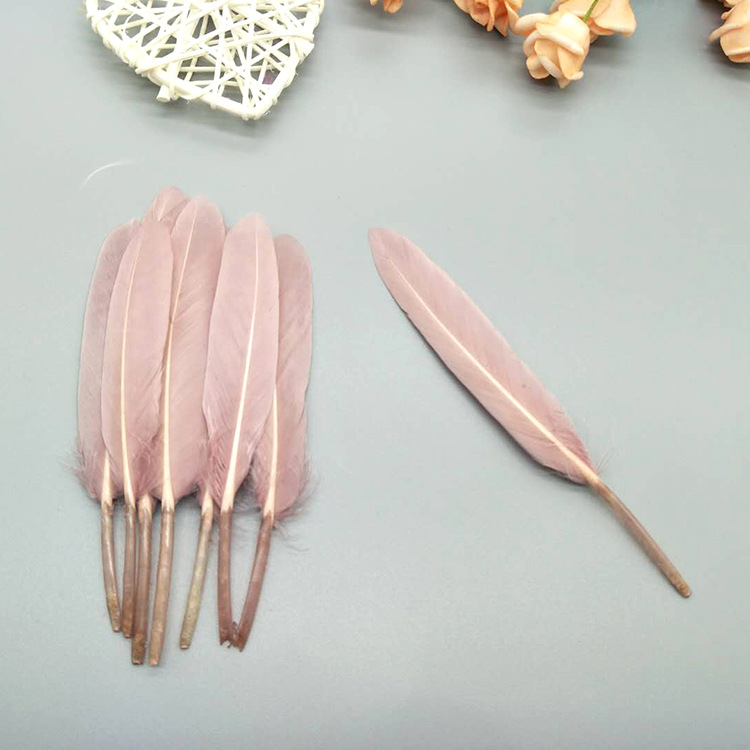 The manufacturer wholesales large quantities of goose feathers, small straight knives, colorful feathers, DIY kindergarten handcrafted materials, earrings, accessories, and goose feathers pic 31
