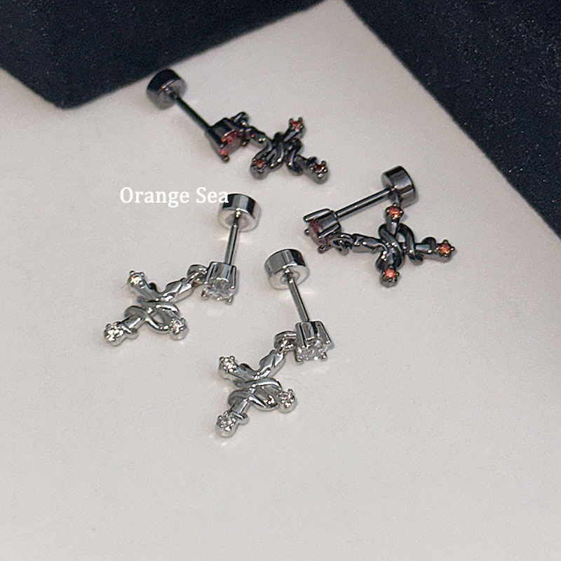 甜酷缠绕小蛇十字架耳骨钉钛钢辣妹独特吊坠耳钉小众设计感耳饰女详情5