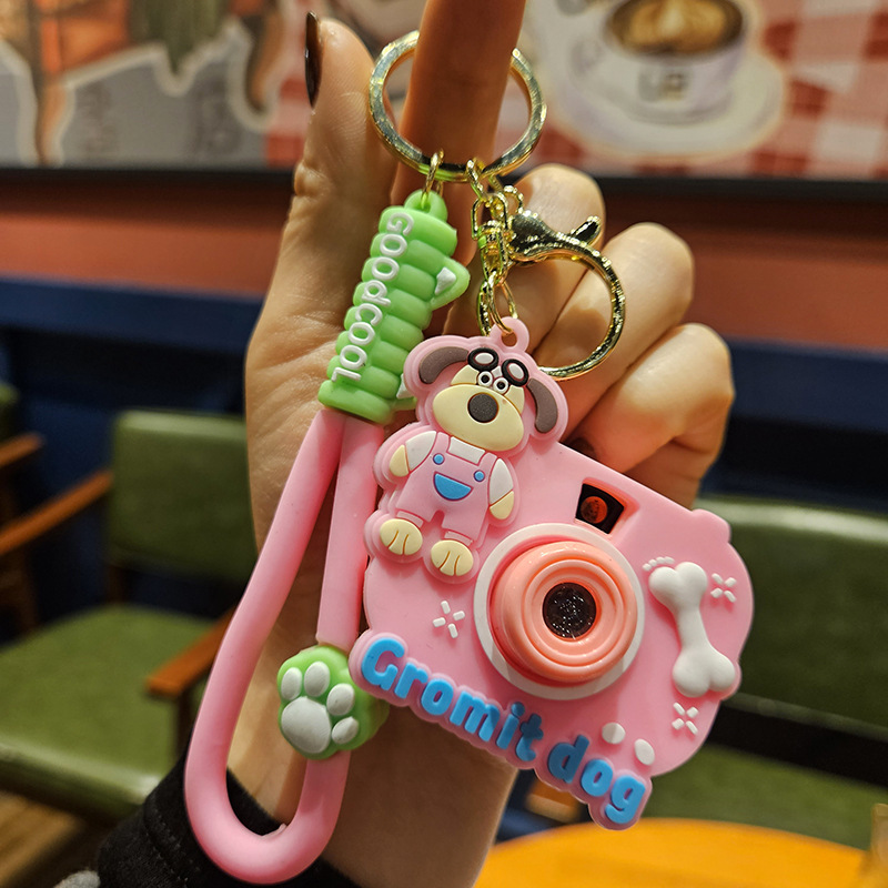 卡通眼镜牛仔裤狗狗投影相机钥匙扣汽车包包钥匙链挂件网红小礼品详情2