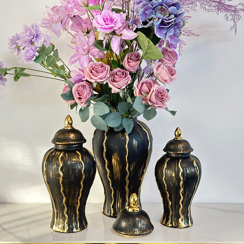 2025 Light luxury retro antique antique electroplated gold ceramic hand-painted black and white lacquer striped General Can Model Room hotel pic 5