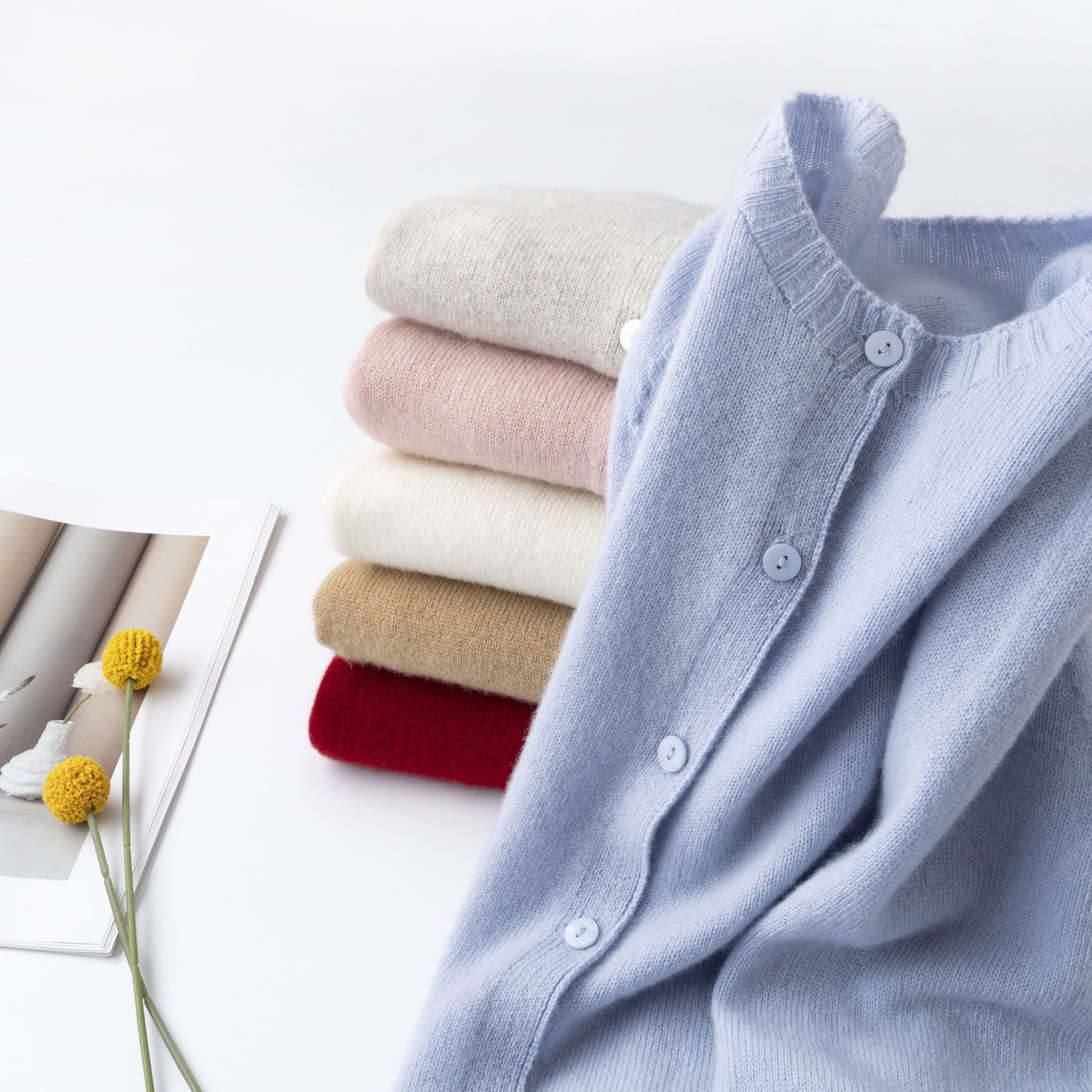 Qili Colorful Gemstone 12-color seamless one-piece Merino wool button cardigan, a versatile knitted long-sleeved top for commuting pic 5