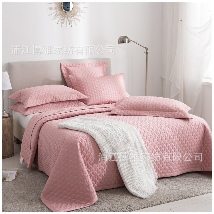The manufacturer supplies summer quilted cotton bed sheets, pure cotton three-piece sets, skin-friendly quilted quilts and bed covers across borders, suitable for all seasons pic 20