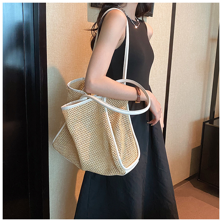 今年流行大容量草编包包女2023新款时尚通勤单肩包夏天编织水桶包详情21