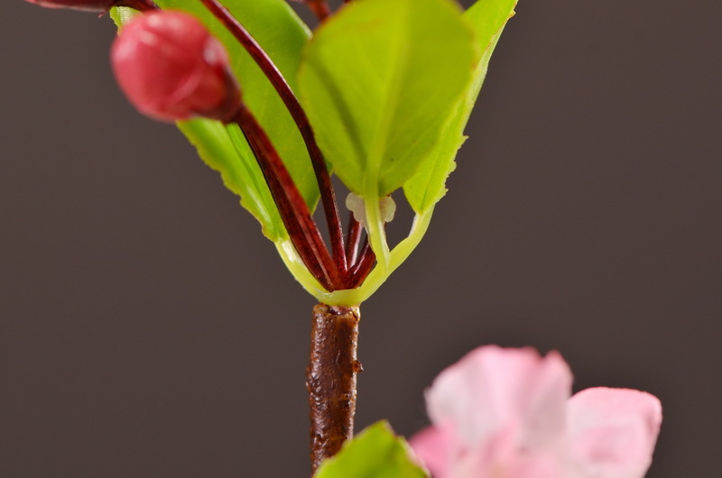 Dongli Flower Industry, the original manufacturer, offers wholesale of high-end artificial flowers, pendulous crabapple, home decoration sample rooms, photography props, and one-piece consignment of crabapple flowers pic 17