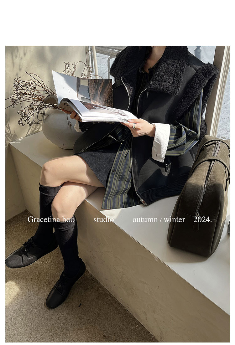 The First batch of Thirteen Factories 2024 autumn/winter new simple and laid-back style top, retro loose long-sleeved striped shirt for women pic 17