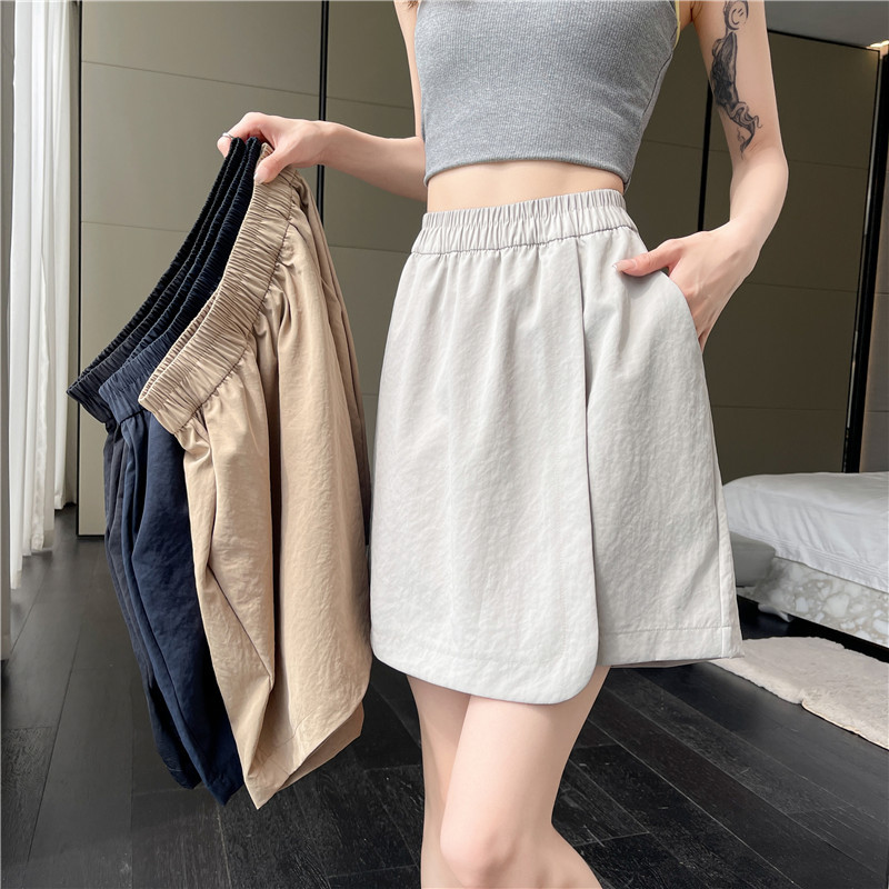 Two homemade, casual, versatile, solid color, irregular, unique, individual, fashionable and design-savvy skirts, pants and shorts pic 1
